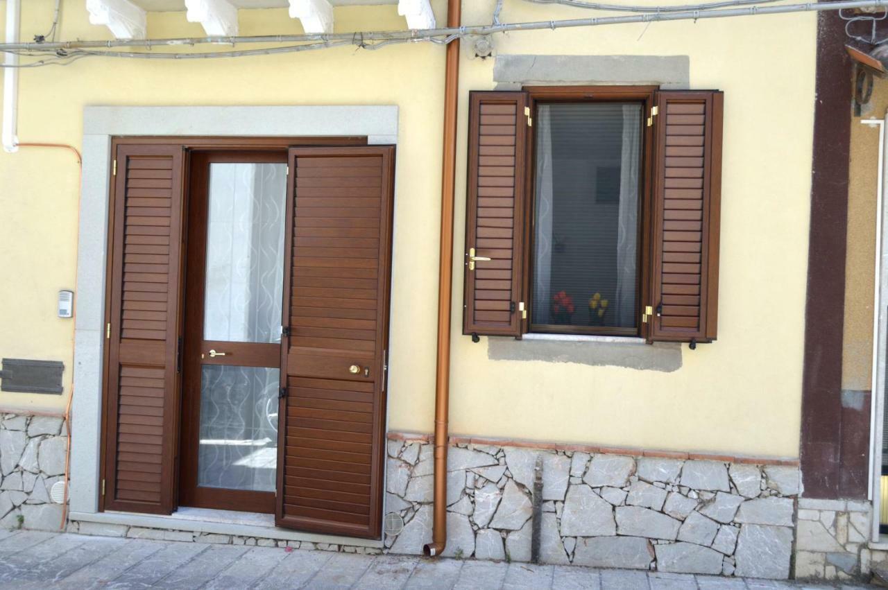Largo Cannizzaro Apartments Mazzeo Luaran gambar